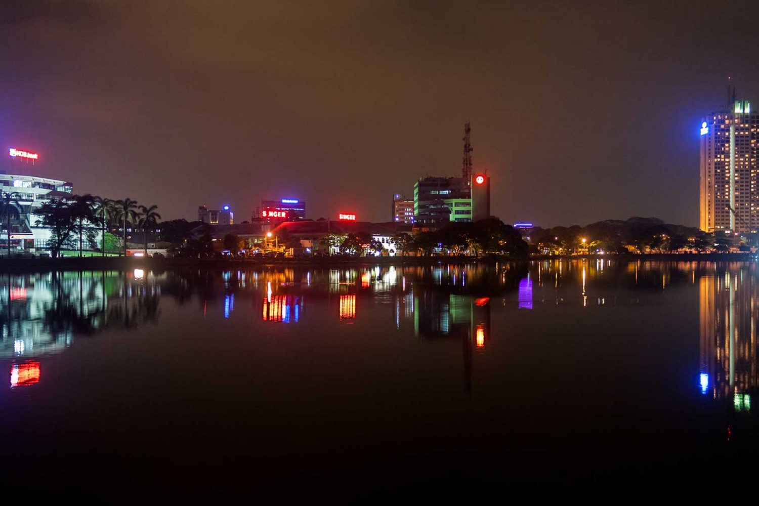 Colombo lake view at night