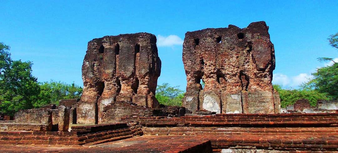 royal palace polonnaruwa