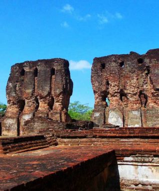 royal palace polonnaruwa