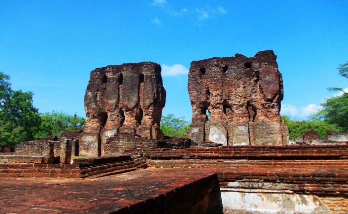 royal palace polonnaruwa