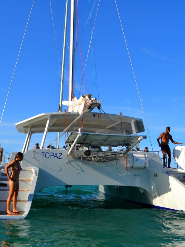 sail-paradise-mirissa-boat