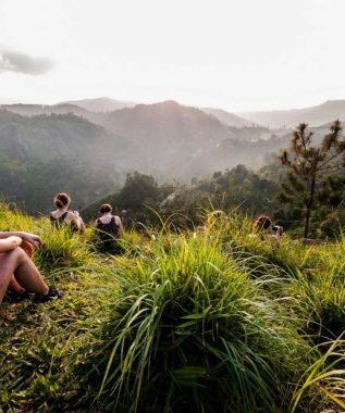 sri lanka mountain trekking