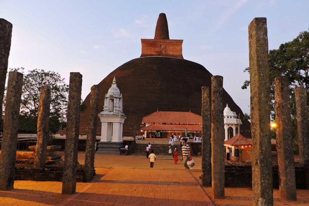 jethawana stupa anuradhapura