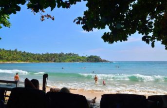 Unawatuna-beach-leisure