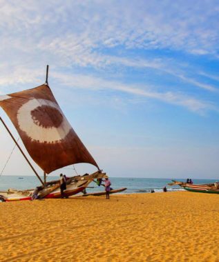 Catamaran fishing boat in Negombo