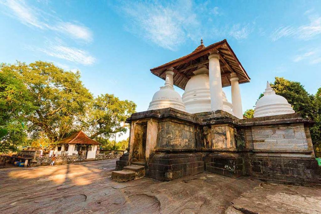 Gadaladeniya Temple