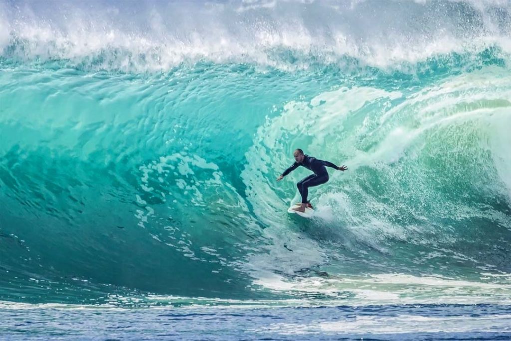 rugam bay surfing